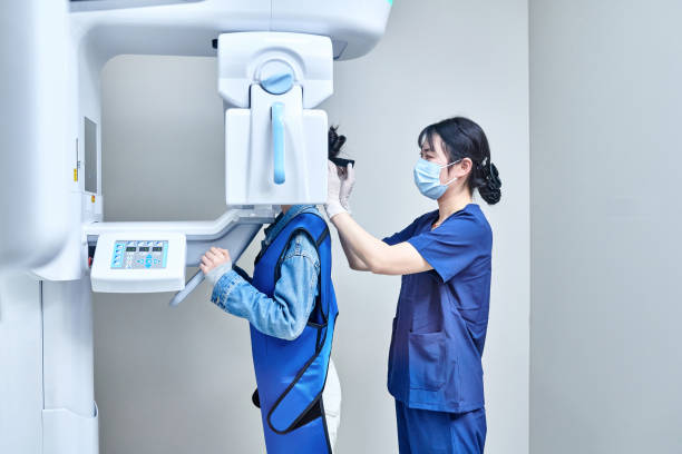 Best Emergency Tooth Extraction in Solon, IA